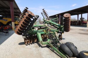 1996-JOHN-DEERE-630-77228-1