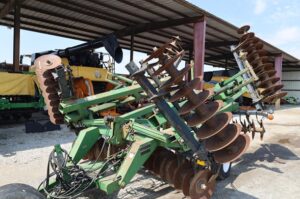 1996-JOHN-DEERE-630-77228-3