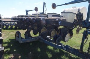 1996-KINZE-2500-76918-5