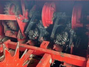 1998-NEW-HOLLAND-570-3