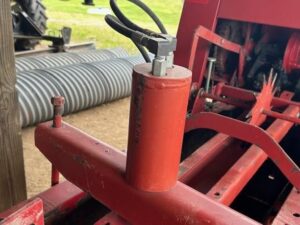 1998-NEW-HOLLAND-570-4