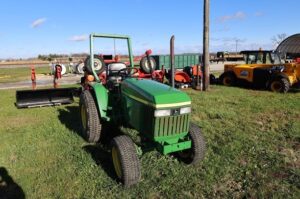 2002-JOHN-DEERE-790-75221-1