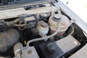 2004-FORD-E350-SD-v0055d-24