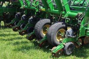 2004-JOHN-DEERE-1790-75482-1