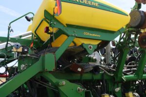 2004-JOHN-DEERE-1790-75482-3
