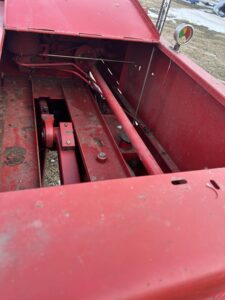 2004-NEW-HOLLAND-575-9