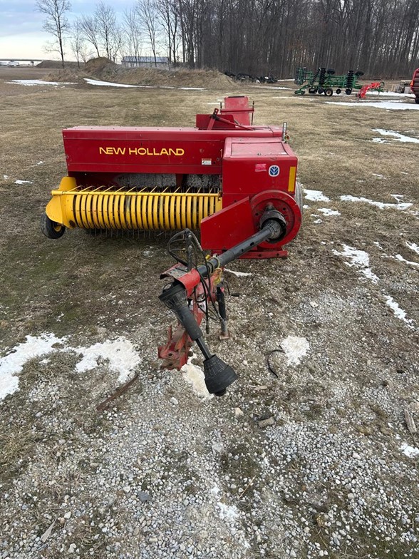 2004-NEW-HOLLAND-575