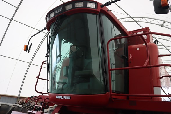 2005-CASE-IH-2377-76260