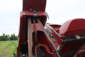 2006-CASE-IH-2412-65643-7