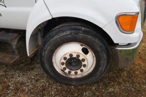2008-FORD-F650-SD-v0079c-20