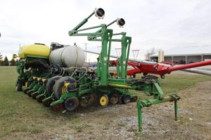 2008-JOHN-DEERE-1770-68943-12