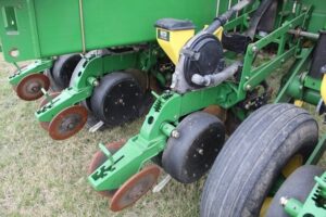 2008-JOHN-DEERE-1770-68943-13