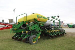 2008-JOHN-DEERE-1770-68943