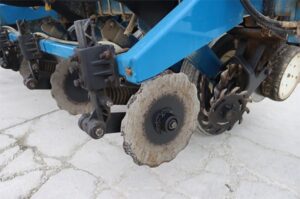 2008-KINZE-3000-73660-17