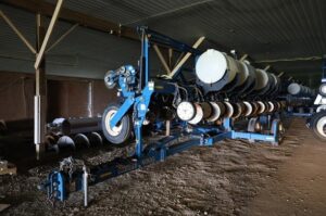 Kinze - Apple Farm Service