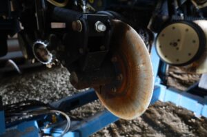 2008-KINZE-3600-78307-7