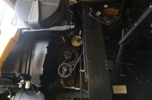 2008-NEW-HOLLAND-CR9040-77760-12