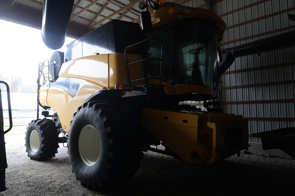 2008-NEW-HOLLAND-CR9040-77760