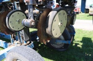 2009-KINZE-3600-71375-8