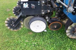 2010-KINZE-3000-75014-5