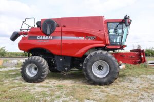 2011-CASE-IH-7120-77450-1
