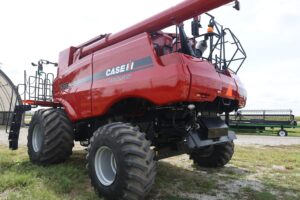 2011-CASE-IH-7120-77450-14