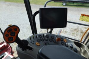 2011-CASE-IH-7120-77450-26