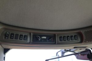 2011-CASE-IH-7120-77450-29