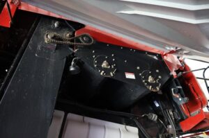 2011-CASE-IH-8120-75329-16