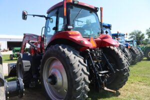 2011-CASE-IH-MAGNUM-180-78295-6