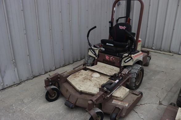 2011-GRASSHOPPER-725DT6-75833