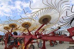 2011-NEW-HOLLAND-H5920-77137-5