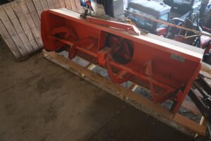 2011-Snowblower-KUBOTA-B2782A-71085-1
