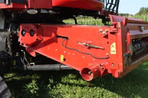 2012-CASE-IH-8230-78337-4