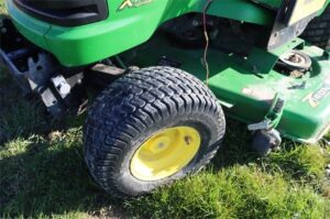 2012-JOHN-DEERE-X720-73876-6