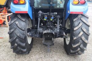 2012-NEW-HOLLAND-T4