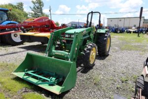 2013-JOHN-DEERE-5065E-74436-2