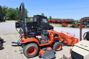 2013-KUBOTA-BX2370-77651-2