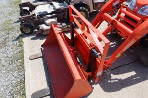 2013-KUBOTA-BX2370-77651-3