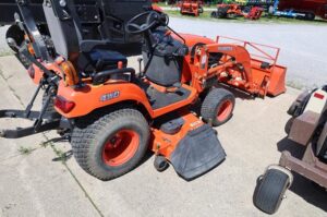 2013-KUBOTA-BX2370-77651-9