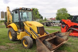2013-NEW-HOLLAND-B95C-78278-3