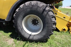 2013-NEW-HOLLAND-CR6090-77569-2