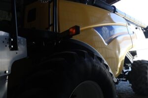 2014-NEW-HOLLAND-CR6090-77356-2