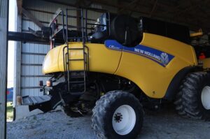 2014-NEW-HOLLAND-CR6090-77356-5