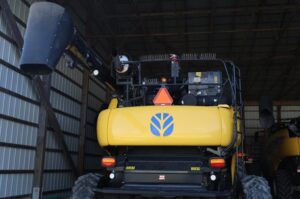 2014-NEW-HOLLAND-CR6090-77356-7