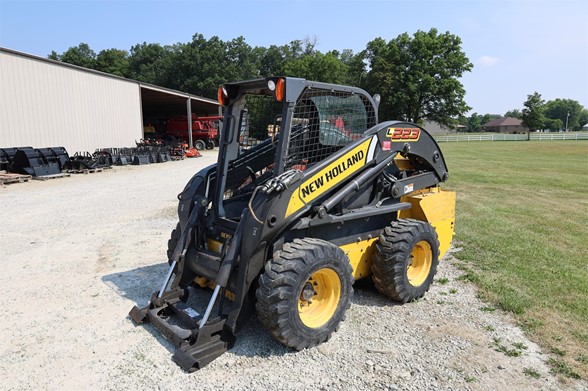 2014-NEW-HOLLAND-L223-72381