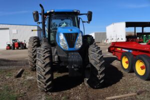 2015-NEW-HOLLAND-T7