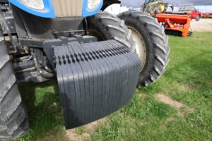 2015-NEW-HOLLAND-T8