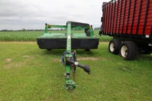 2016-JOHN-DEERE-835-75015-1