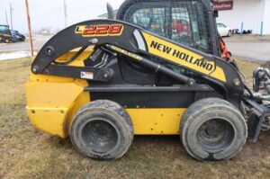 2017-NEW-HOLLAND-L228-76976-3